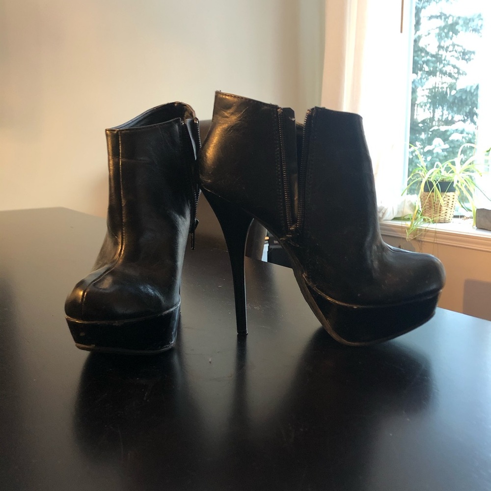High heel ankle black boots BAMBOO 6